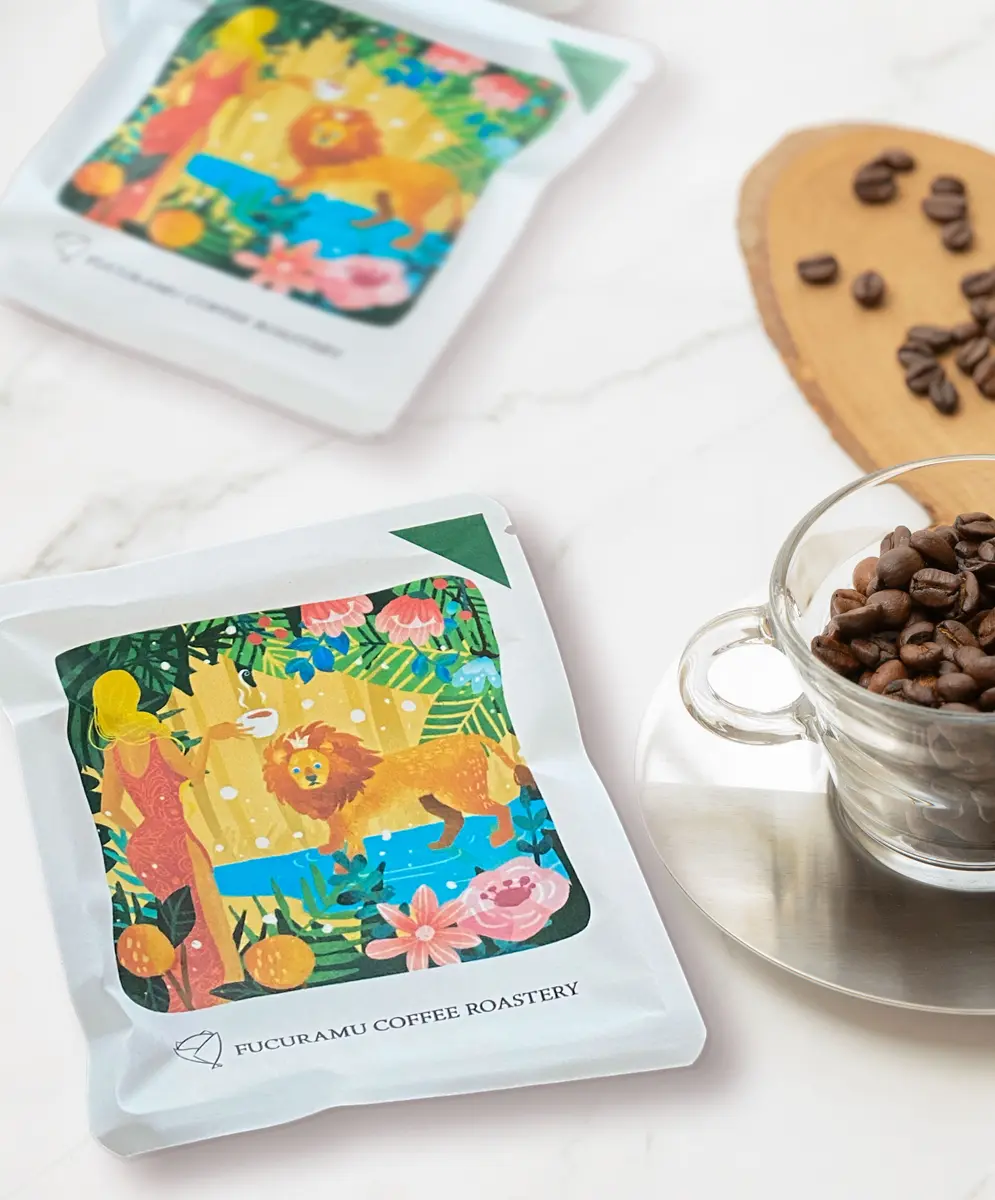 ドリップバッグパッケージ トラと女性のイラスト